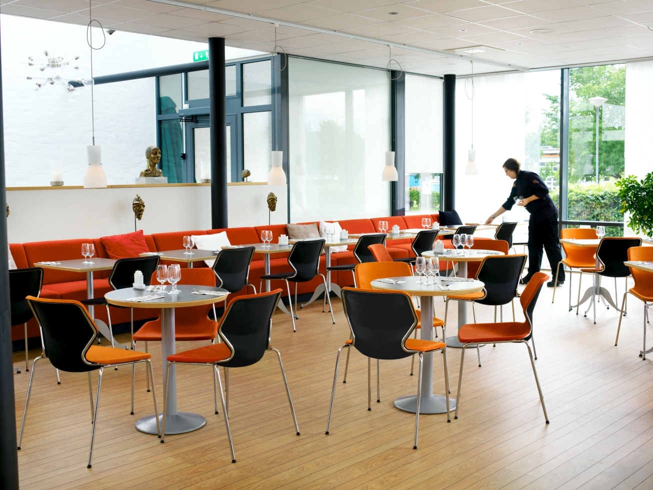 MK官网 - 坐具|餐椅|MK(中国)一站式服务官网|设计师家具|Boo 餐椅/洽谈椅