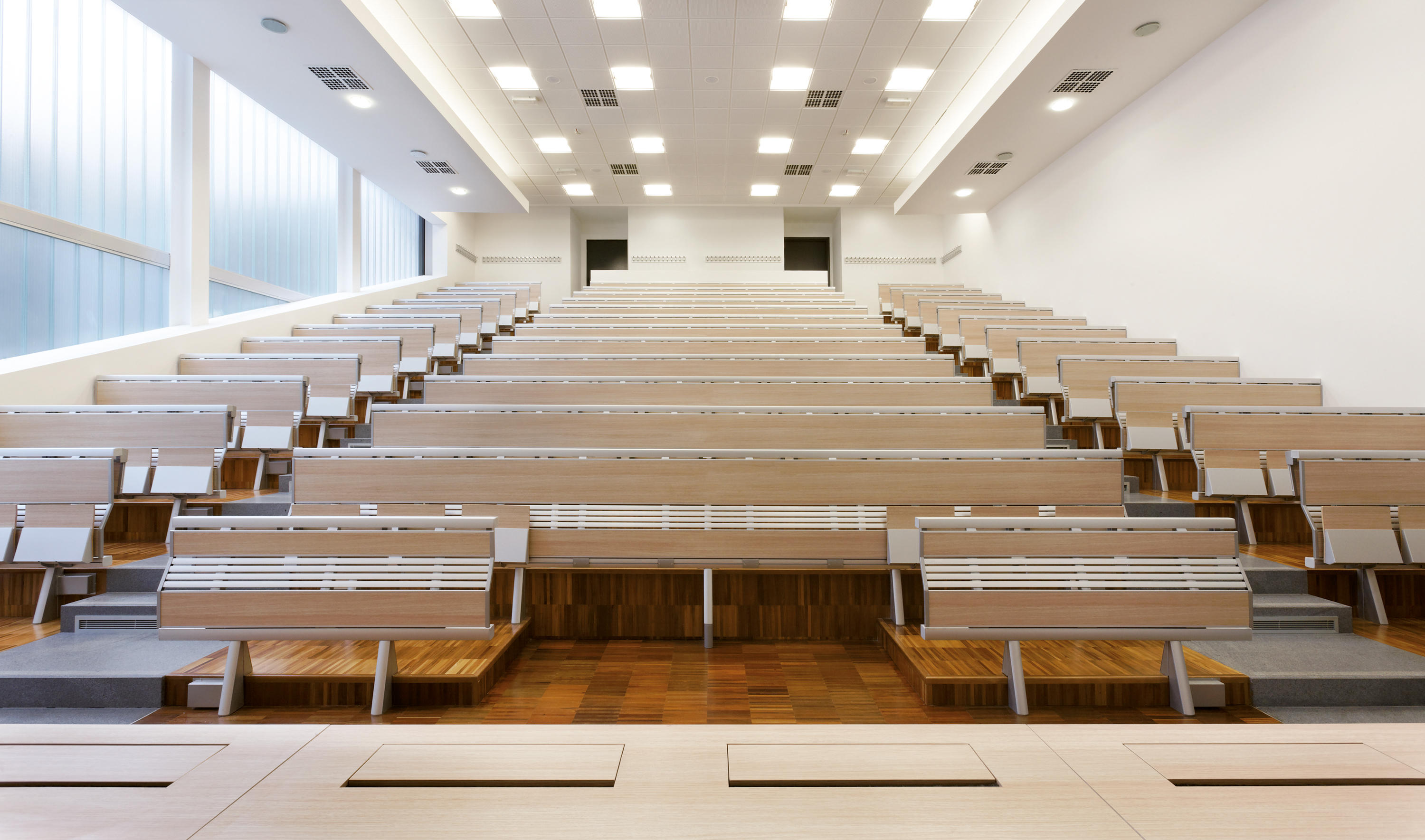 学校家具|阶梯教室桌椅|MK(中国)一站式服务官网|设计师家具|跑步者
