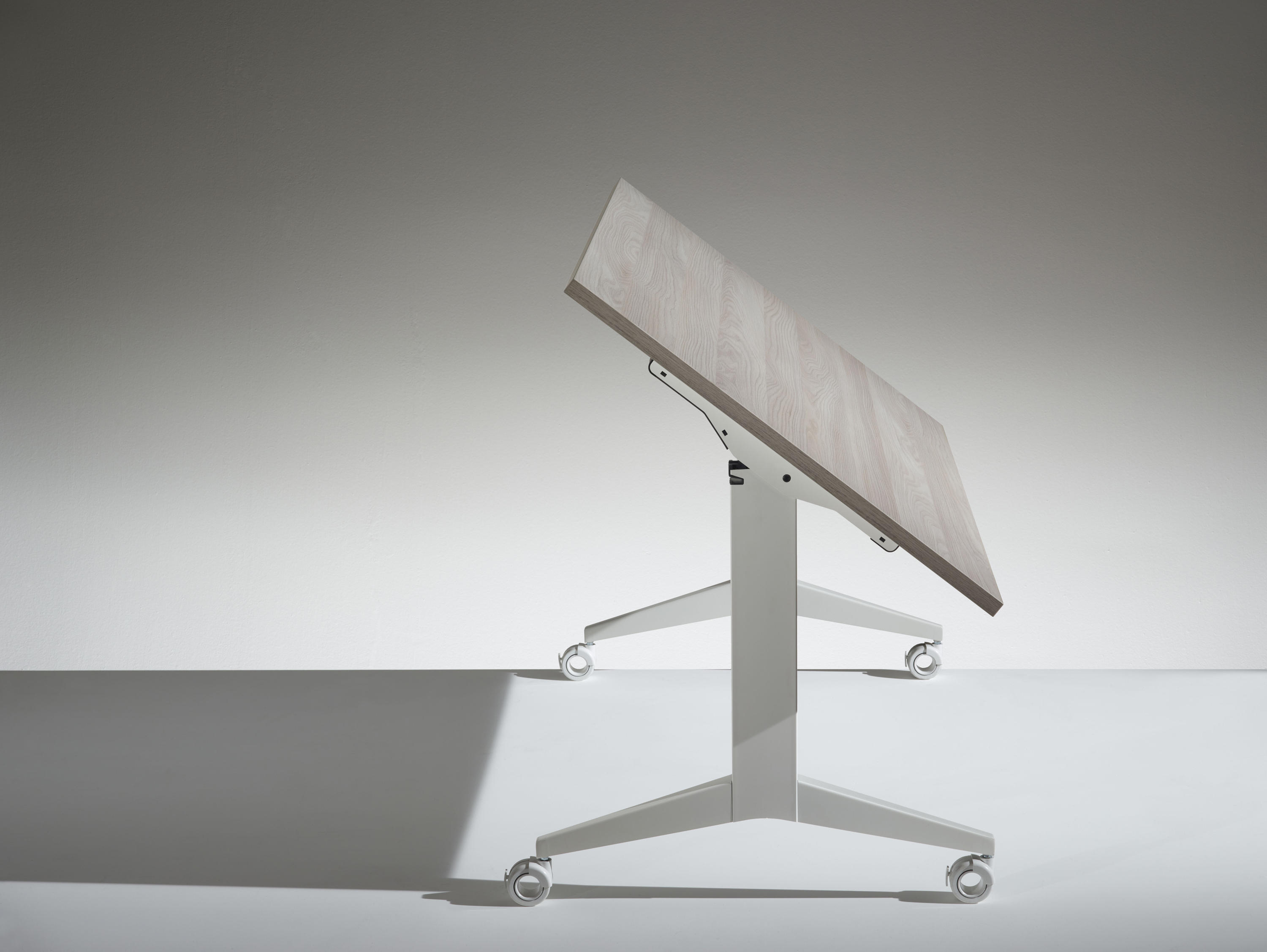 办公屏风|办公屏风系统|MK(中国)一站式服务官网|设计师家具|Flip folding table 翻转折叠桌
