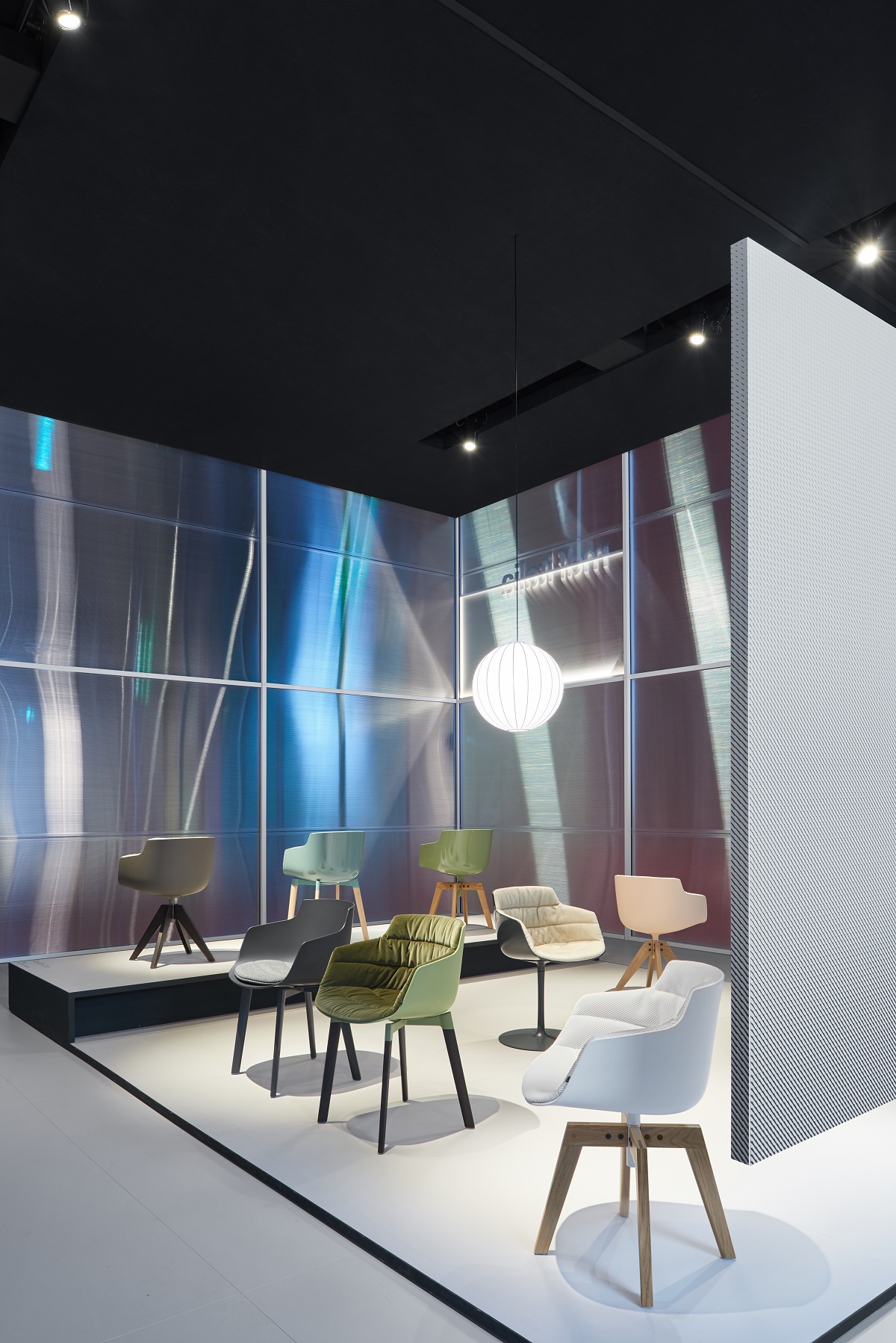 MK官网 - 坐具|餐椅|MK(中国)一站式服务官网|设计师家具|FLOW SLIM COLOR  洽谈椅/餐椅