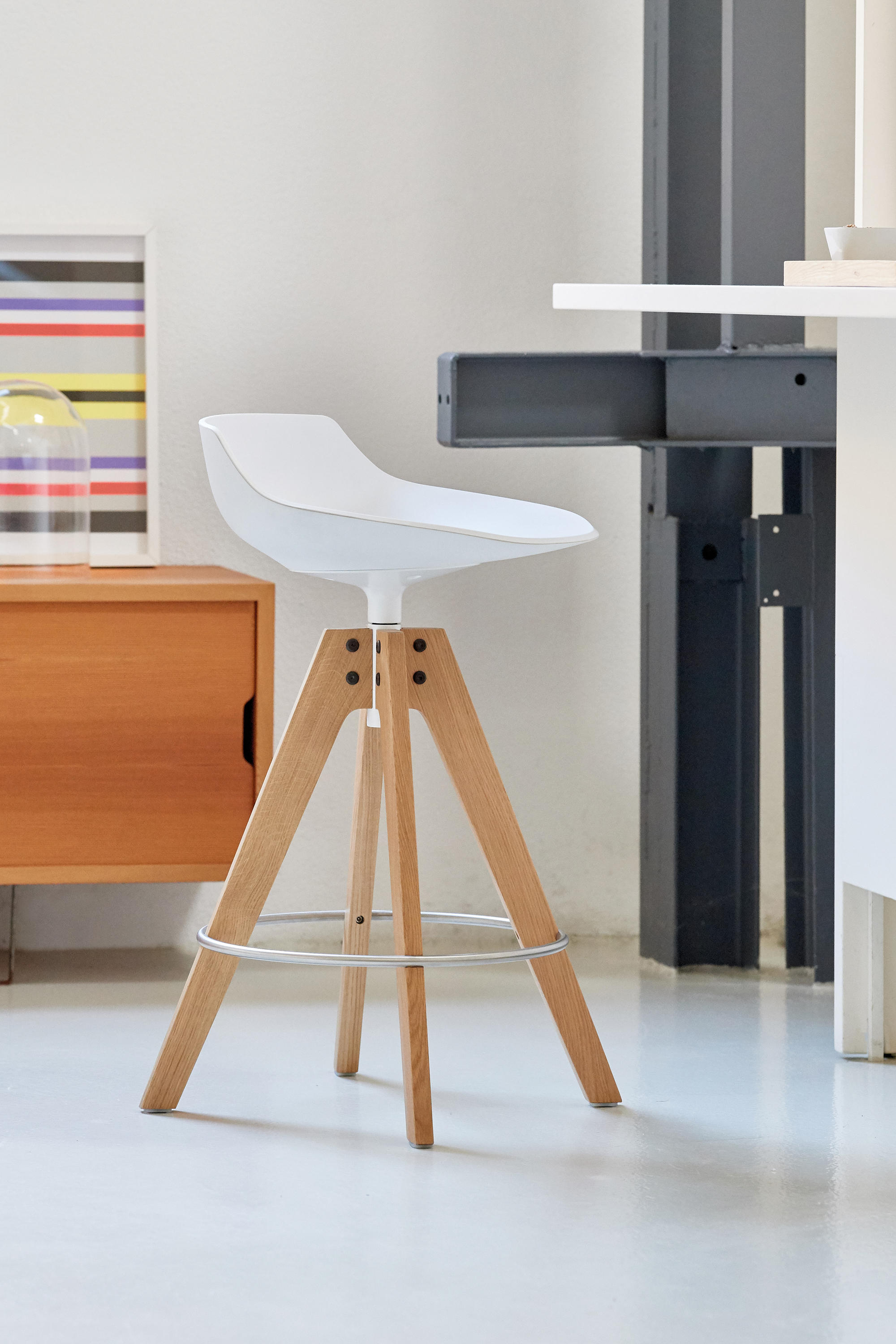 MK官网 - 坐具|吧椅/凳子|MK(中国)一站式服务官网|设计师家具|FLOW STOOL 吧椅