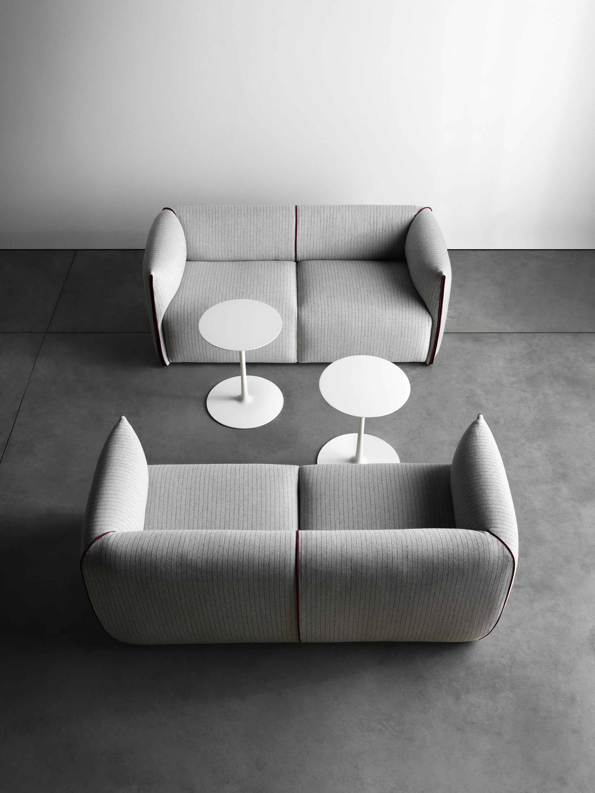 MK官网 - 桌几|茶几/边几|MK(中国)一站式服务官网|设计师家具|FLOW LOW TABLES 茶几/咖啡桌