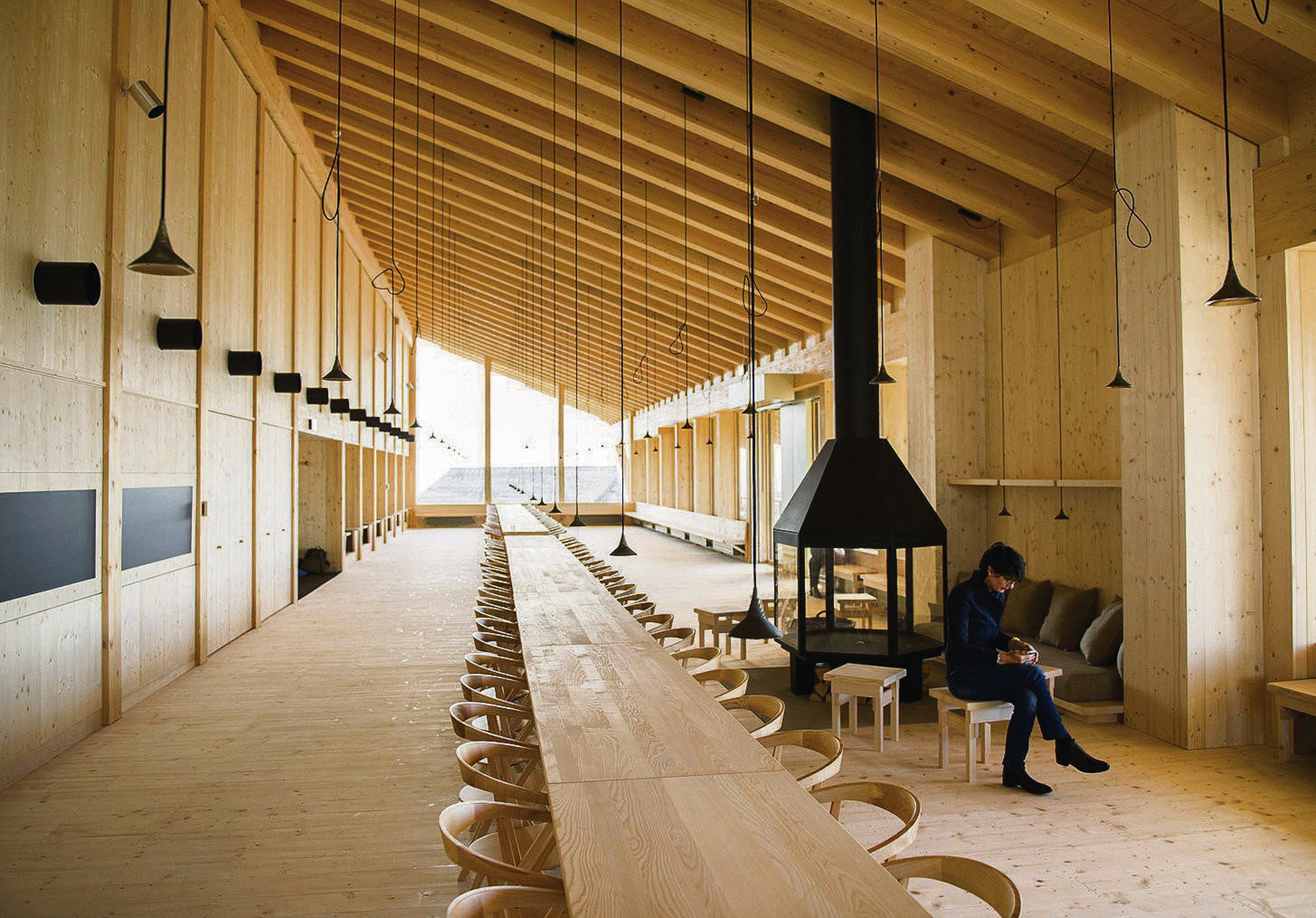 MK官网 - 坐具|餐椅|MK(中国)一站式服务官网|设计师家具|Extrusions 餐椅/洽谈椅