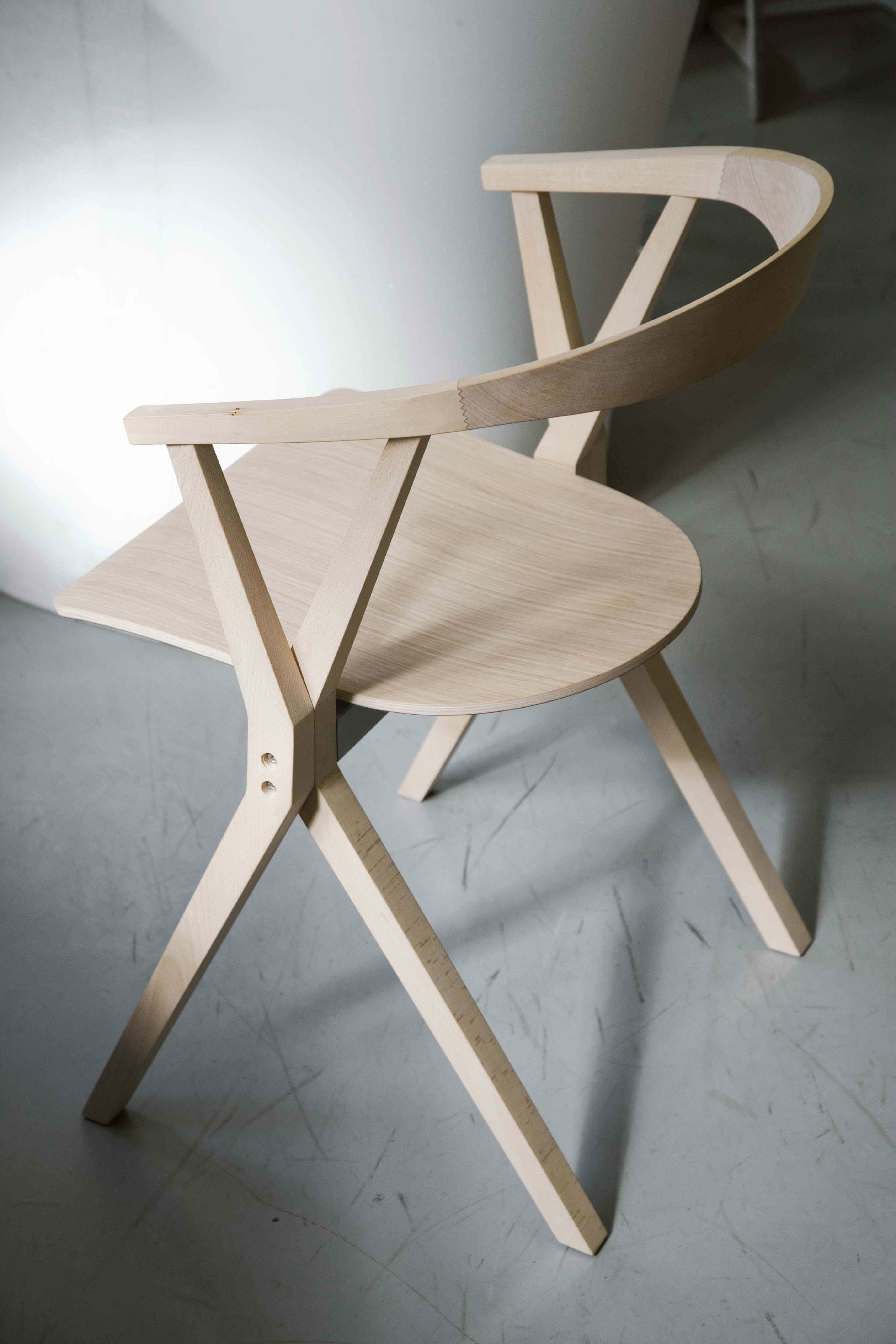 MK官网 - 坐具|餐椅|MK(中国)一站式服务官网|设计师家具|Extrusions 餐椅/洽谈椅