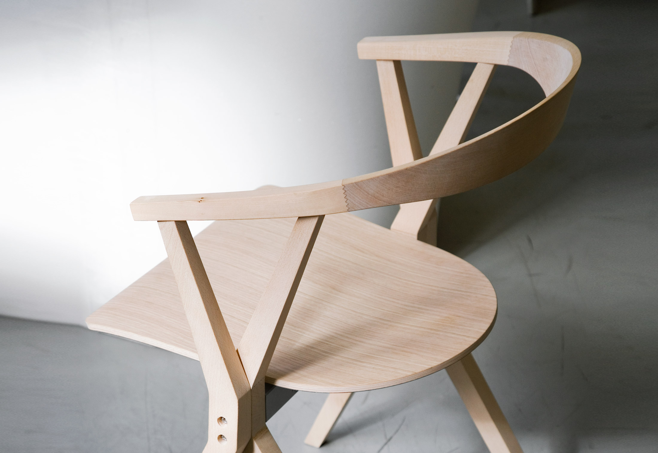 MK官网 - 坐具|餐椅|MK(中国)一站式服务官网|设计师家具|Extrusions 餐椅/洽谈椅