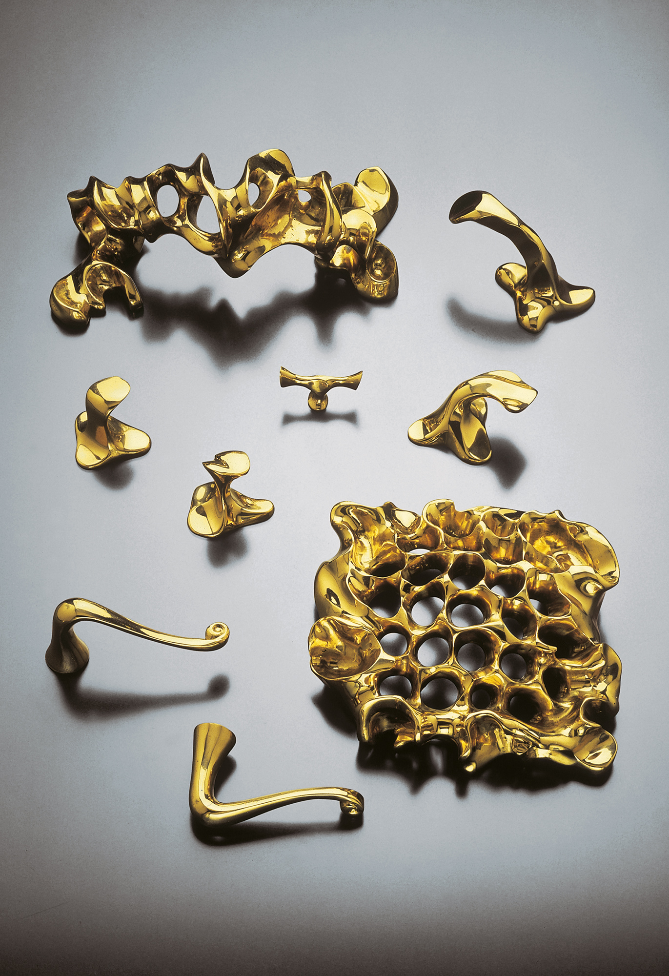 MK官网 - 附件|装饰画/墙饰|MK(中国)一站式服务官网|设计师家具|Gaudí Door Knobs 配件/门配件