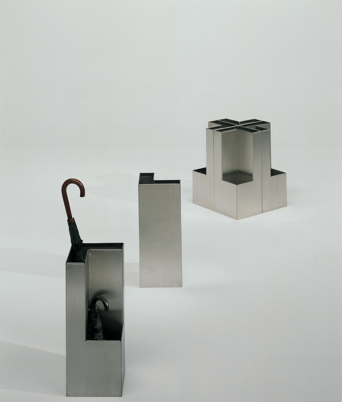MK官网 - 附件|雨伞架|MK(中国)一站式服务官网|设计师家具|Plec Umbrella Stand 雨伞架