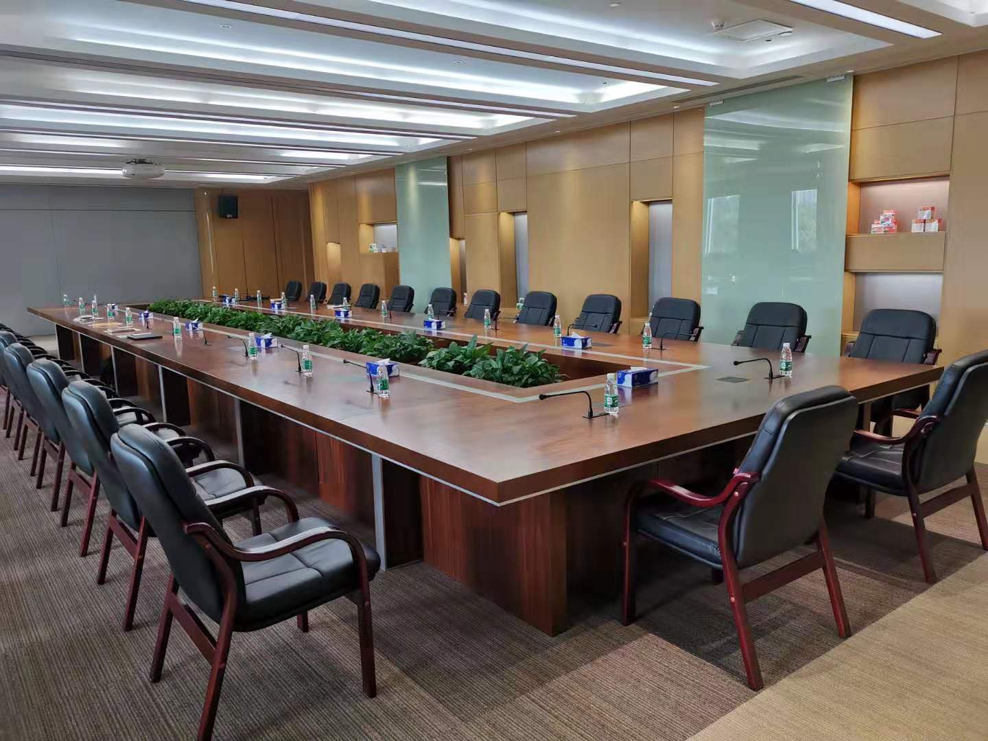 会议台|实木会议台|MK(中国)一站式服务官网|设计师家具|会议台